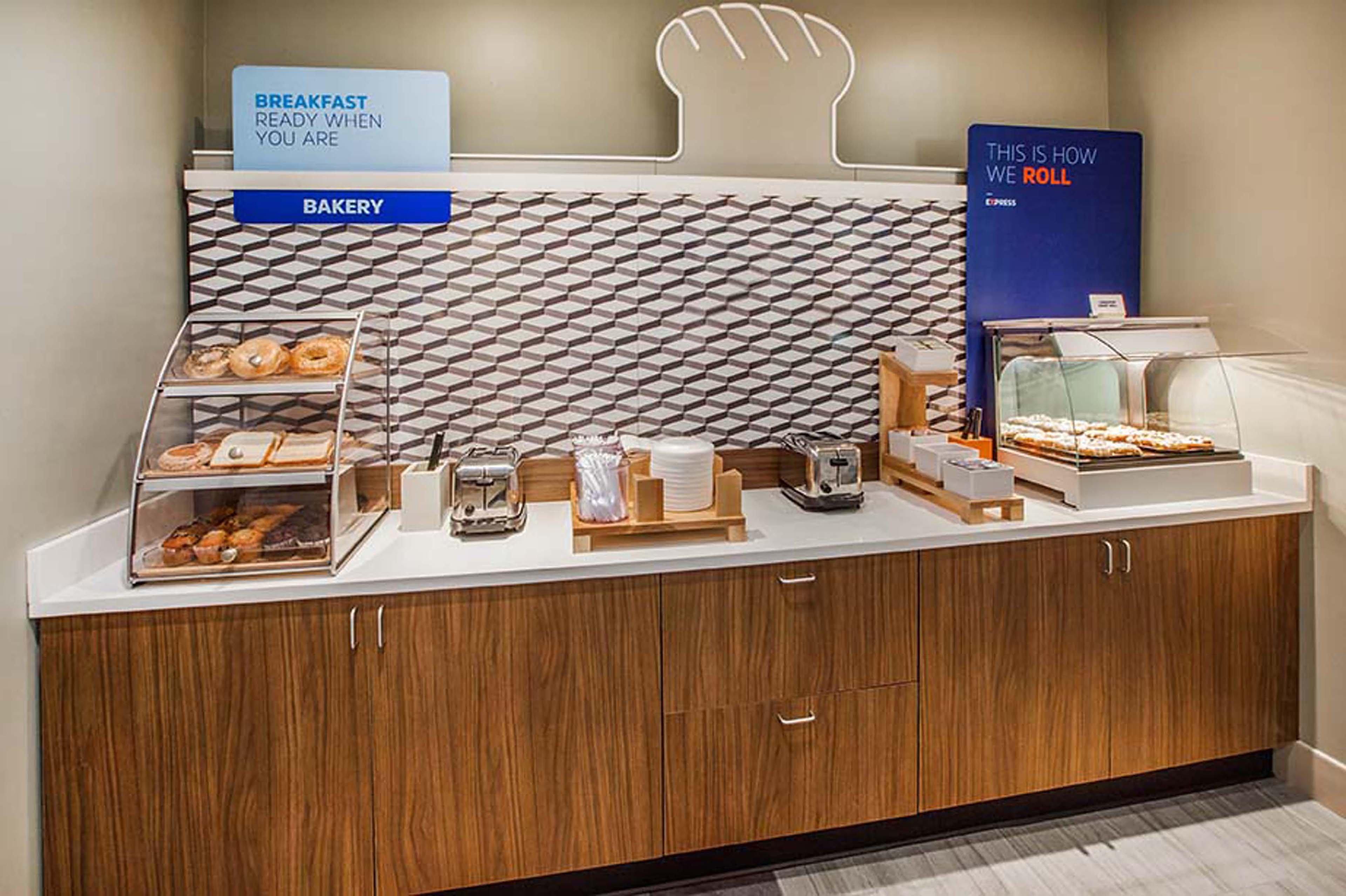 Holiday Inn Express Hotel & Suites Huntsville By Ihg Buitenkant foto