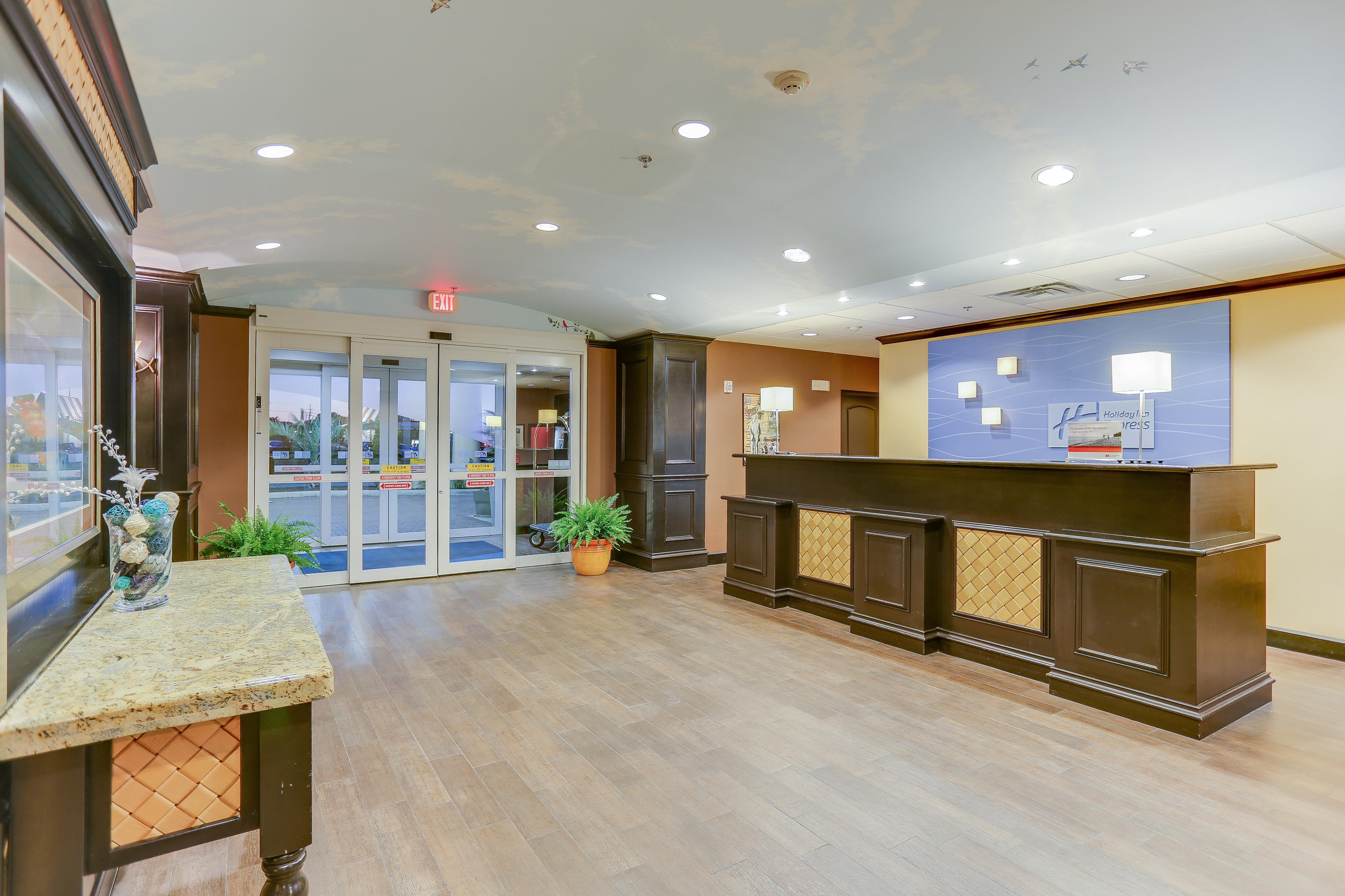 Holiday Inn Express Hotel & Suites Huntsville By Ihg Buitenkant foto