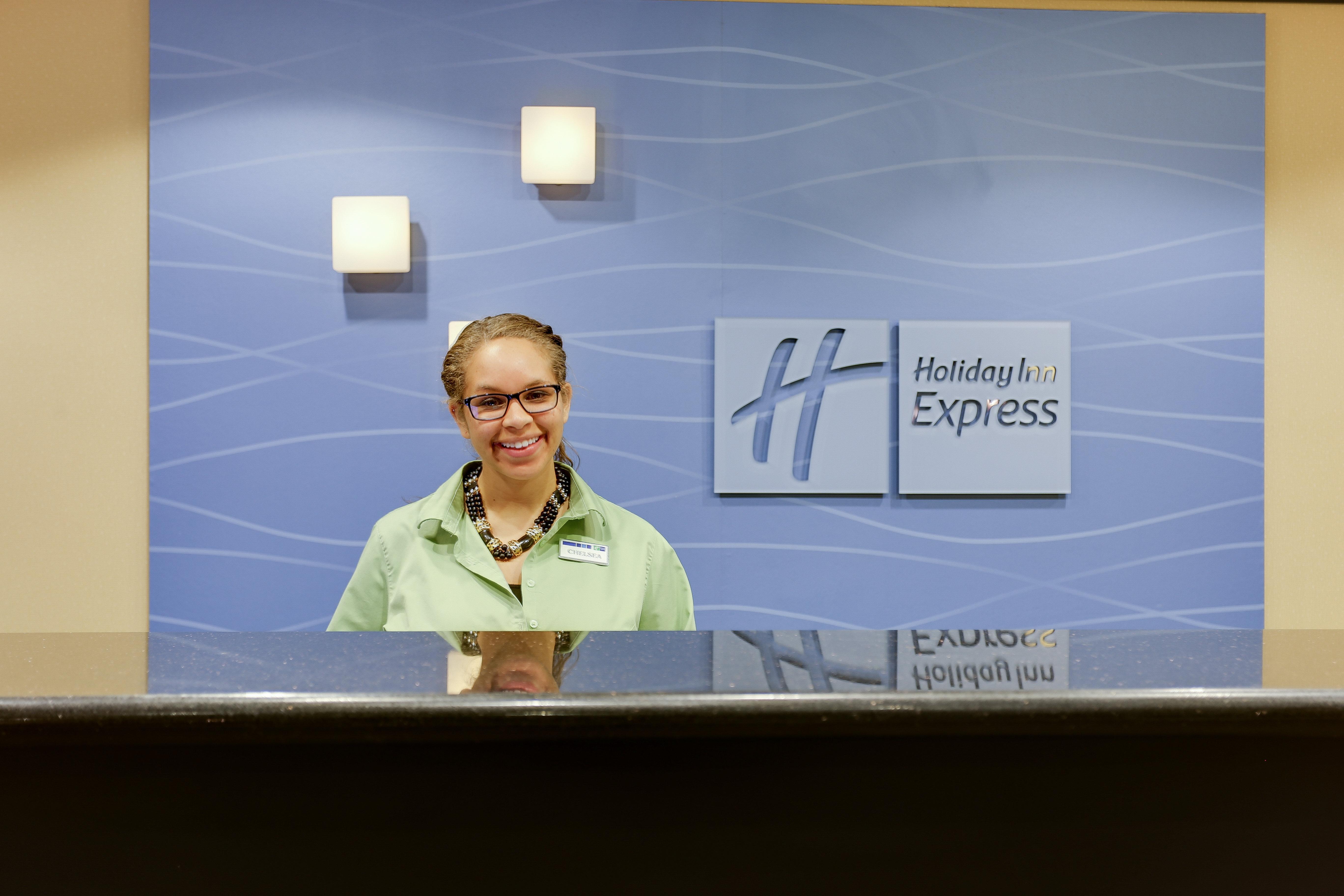 Holiday Inn Express Hotel & Suites Huntsville By Ihg Buitenkant foto