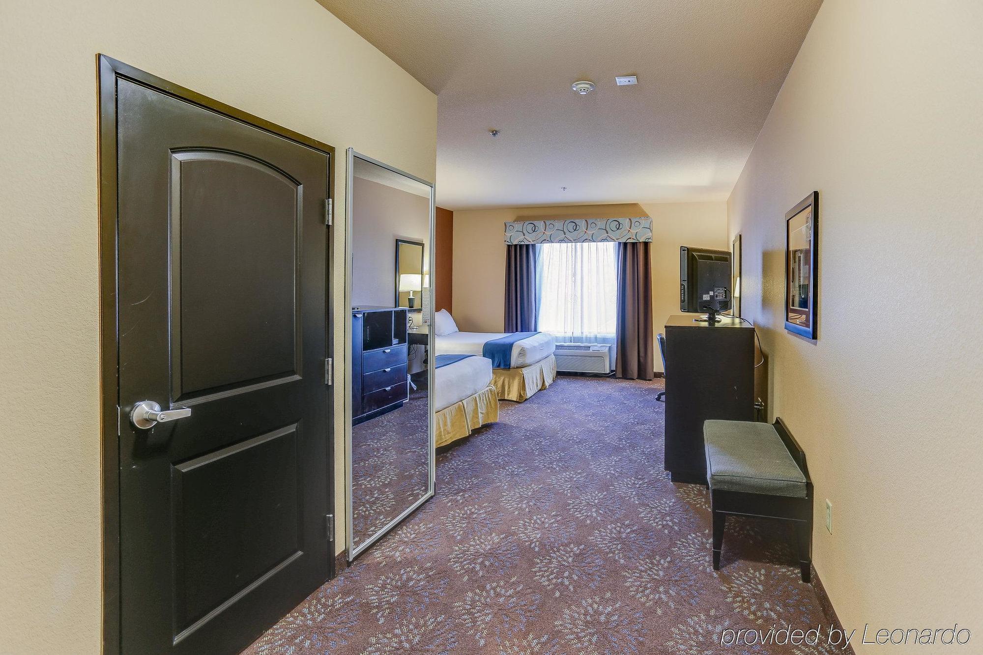 Holiday Inn Express Hotel & Suites Huntsville By Ihg Buitenkant foto